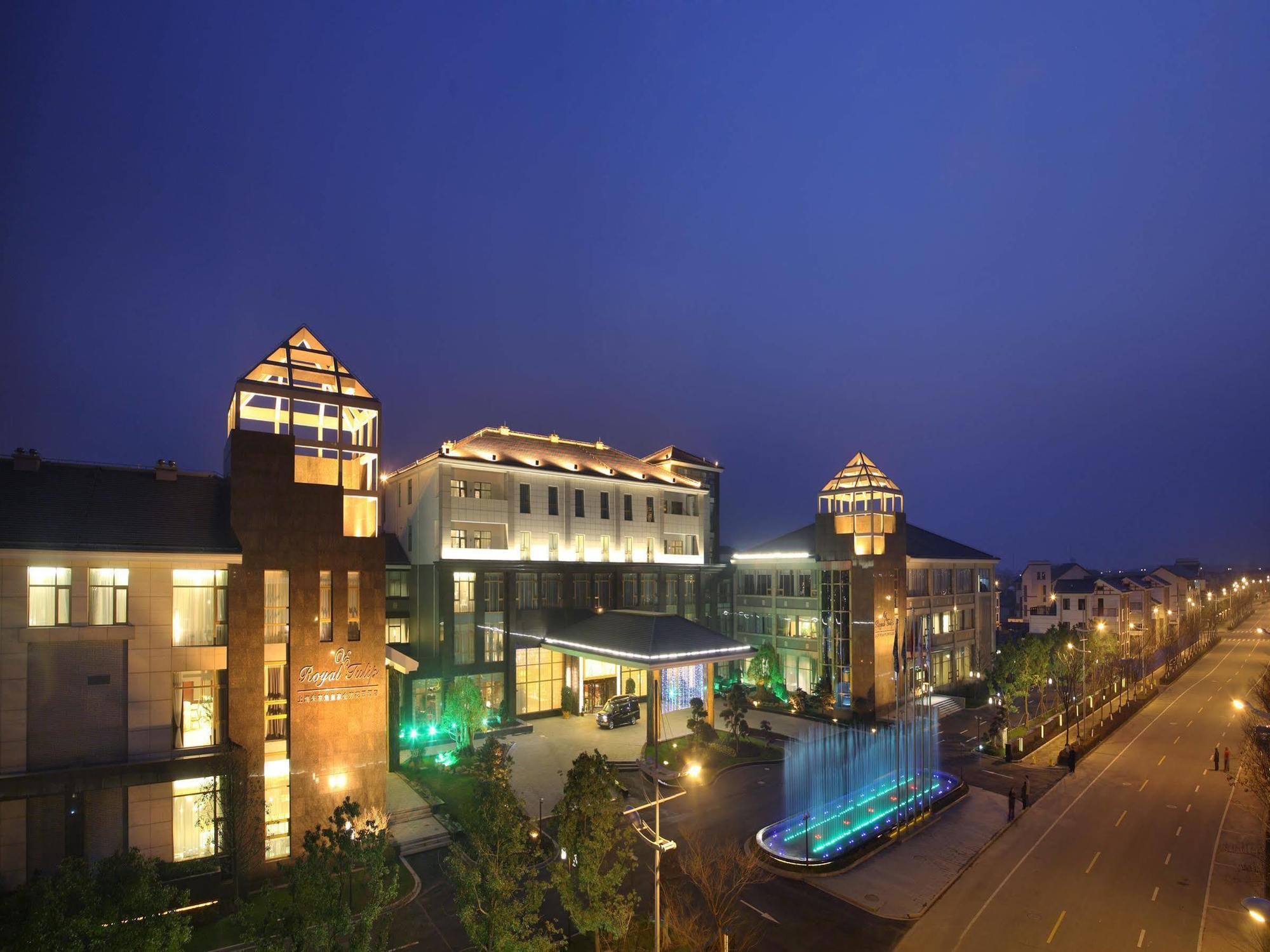 Royal Tulip Hotel Zhujiajiao Şanghay Dış mekan fotoğraf